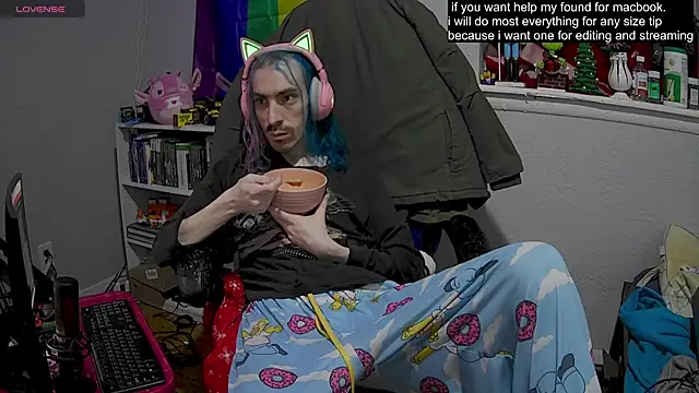 tallnerdyguy online show from February 2025 03:36:02 AM