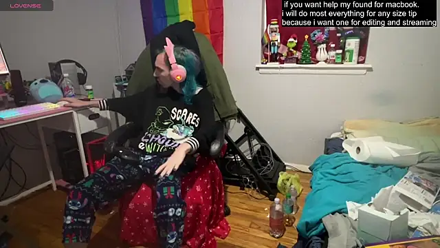 tallnerdyguy online show from March 2025 02:25:02 AM