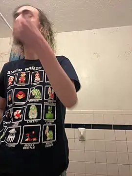 tallnerdyguy online show from April 2026 01:14:01 AM