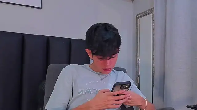 Snapshot of KLAUS_SUNRISE_XX chatting on September 2025 03:55:02 AM KLAUS SUNRISE XX online show from September 2025 03:55:02 AM