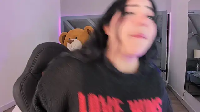 AmberiniHoffman online show from September 2025 11:59:02 AM