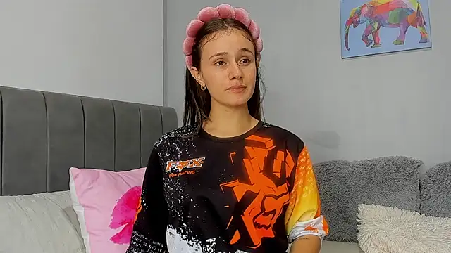 naughtyloverss online show from October 2025 04:26:01 PM