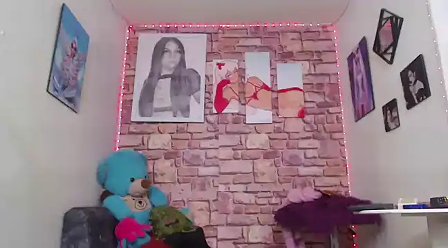 vixenxqueens online show from March 2025 09:37:01 PM