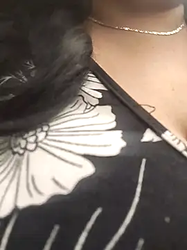 sara pineros online show from February 2025 06:22:01 PM