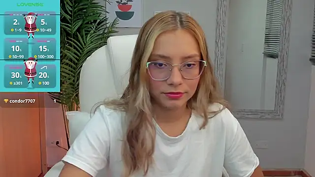 Mia Sanchez01 online show from December 2024 12:01:01 AM