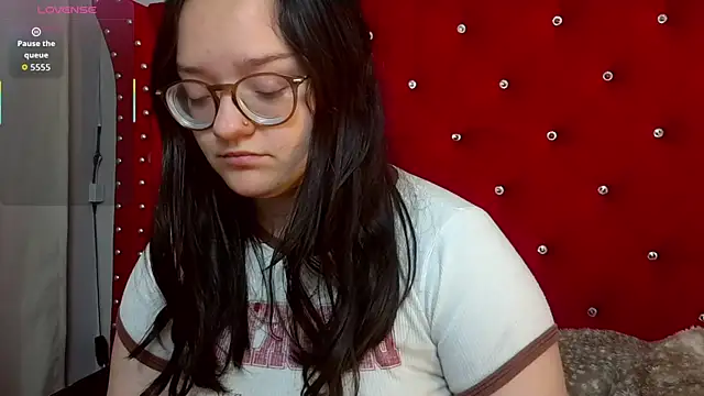 charlotte1-ls online show from October 2025 09:24:02 PM