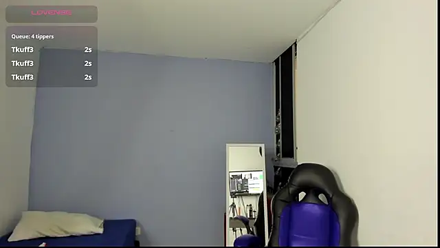 Snapshot of gwen_ashly chatting on February 2025 09:53:02 PM gwen ashly online show from February 2025 09:53:02 PM