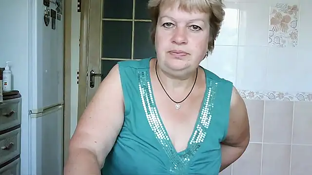 Snapshot of Ettie_Tonia chatting on October 2025 09:07:02 AM Ettie Tonia online show from October 2025 09:07:02 AM