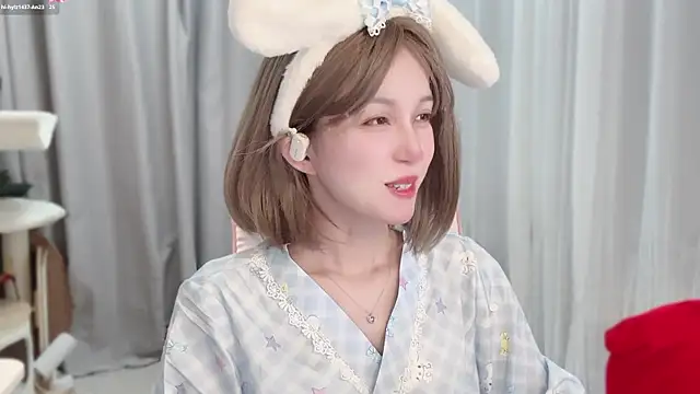 Snapshot of AnAn-520 chatting on June 2026 02:43:02 AM AnAn-520 online show from June 2026 02:43:02 AM