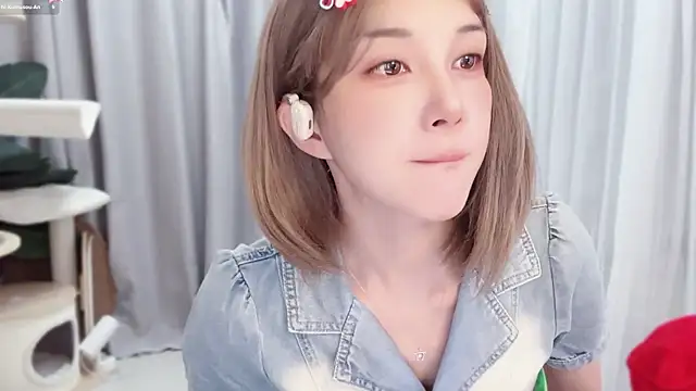 Snapshot of AnAn-520 chatting on June 2026 03:11:02 AM AnAn-520 online show from June 2026 03:11:02 AM