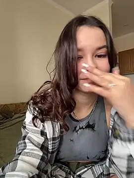 PoppyRobinson online show from December 2024 08:20:01 AM