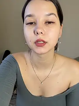 PoppyRobinson online show from December 2024 08:10:02 AM