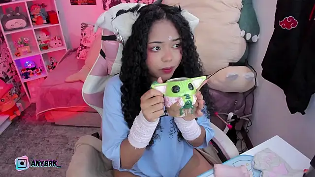 Snapshot of anyburkee chatting on October 2025 12:11:01 AM anyburkee online show from October 2025 12:11:01 AM