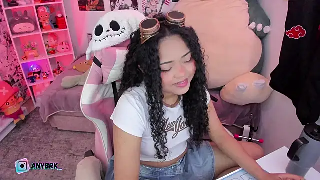 Snapshot of anyburkee chatting on October 2025 11:56:02 PM anyburkee online show from October 2025 11:56:02 PM