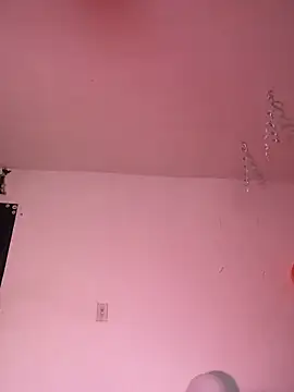 Snapshot of Miss_oliviaa chatting on December 2024 10:31:01 PM Miss oliviaa online show from December 2024 10:31:01 PM