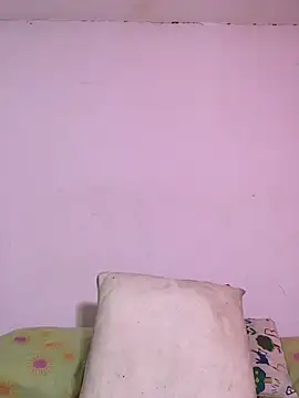 Snapshot of Miss_oliviaa chatting on January 2025 10:12:01 PM Miss oliviaa online show from January 2025 10:12:01 PM