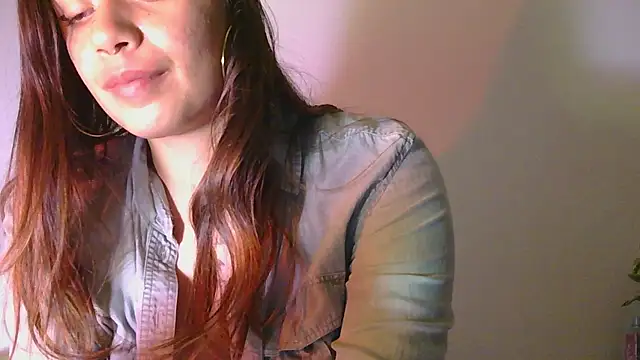 Snapshot of Miss_oliviaa chatting on February 2025 11:15:01 PM Miss oliviaa online show from February 2025 11:15:01 PM