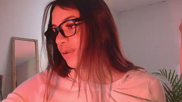 Snapshot of Miss_oliviaa chatting on February 2025 02:30:01 PM Miss oliviaa online show from February 2025 02:30:01 PM