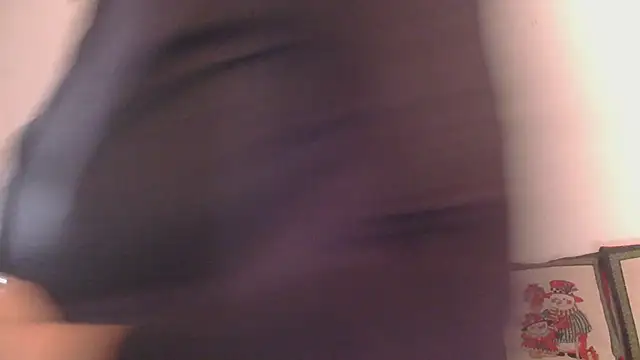 Snapshot of Miss_oliviaa chatting on March 2025 02:12:02 PM Miss oliviaa online show from March 2025 02:12:02 PM