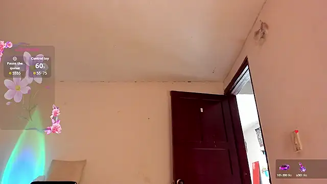 Snapshot of Miss_oliviaa chatting on October 2025 04:38:02 PM Miss oliviaa online show from October 2025 04:38:02 PM