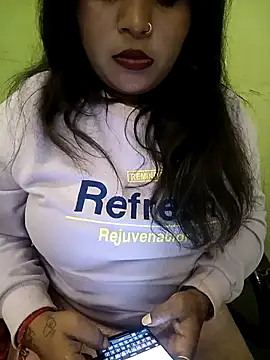 NEERU0040 online show from January 2026 08:03:02 PM