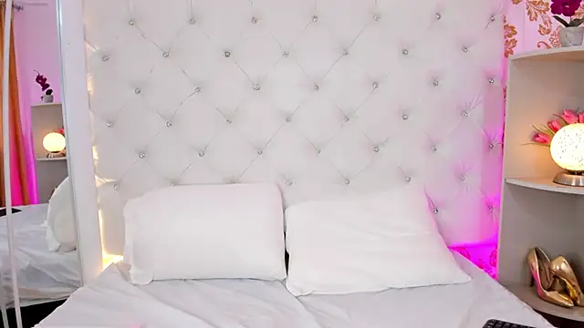 emaa lambert online show from September 2025 06:22:02 PM