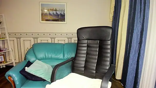 Helen Elliot online show from February 2025 04:42:02 PM