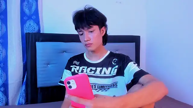 Johhan  Lee online show from January 2025 04:18:02 AM