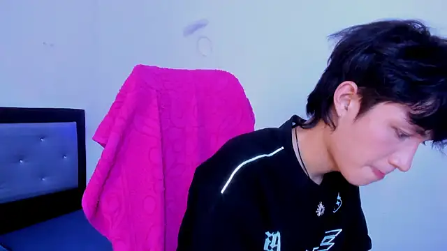 Johhan  Lee online show from February 2025 10:30:02 PM