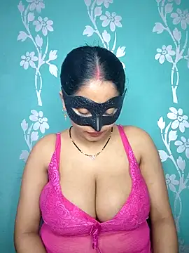 bigtitsqueen online show from March 2026 03:59:01 PM