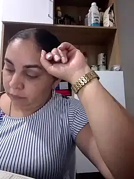 Snapshot of MirandaSoto chatting on January 2025 08:39:02 PM MirandaSoto online show from January 2025 08:39:02 PM