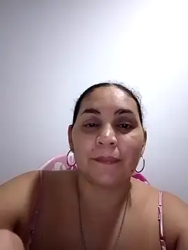 Snapshot of MirandaSoto chatting on January 2025 03:41:01 AM MirandaSoto online show from January 2025 03:41:01 AM