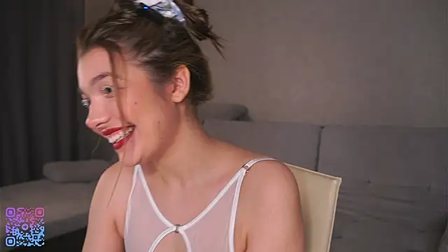 VeronaAppleberry online show from February 2025 07:20:01 AM