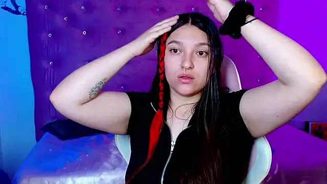 Snapshot of SOYYKY chatting on December 2024 06:08:01 PM SOYYKY online show from December 2024 06:08:01 PM