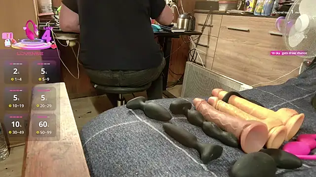 Snapshot of misteryman1956 chatting on October 2025 06:38:02 PM misteryman1956 online show from October 2025 06:38:02 PM