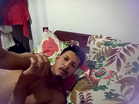 Snapshot of lukitassssssssssssss chatting on September 2025 09:10:02 AM lukitassssssssssssss online show from September 2025 09:10:02 AM