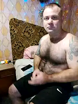 Snapshot of Crek666 chatting on December 2024 08:01:02 PM Crek666 online show from December 2024 08:01:02 PM