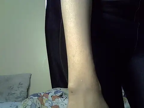 Horny-slut  online show from February 2025 06:39:02 AM