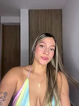 Issabela G1 online show from January 2025 03:15:01 AM