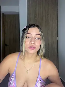 Issabela G1 online show from February 2025 02:56:01 AM