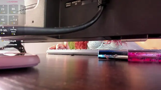 Snapshot of lindaa_natashaa chatting on December 2024 05:27:02 AM lindaa natashaa online show from December 2024 05:27:02 AM