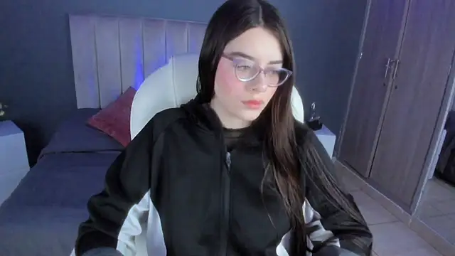 Snapshot of Charlotte_Olsen_ chatting on February 2025 12:26:02 PM Charlotte Olsen online show from February 2025 12:26:02 PM