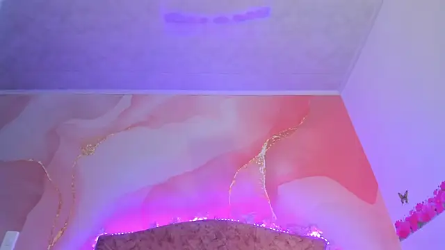 Snapshot of Bella__sweet chatting on January 2025 06:53:02 PM Bella sweet online show from January 2025 06:53:02 PM