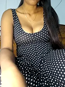 Snapshot of royaldoll-143 chatting on December 2024 05:54:01 PM royaldoll-143 online show from December 2024 05:54:01 PM