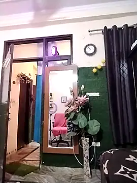 Snapshot of royaldoll-143 chatting on March 2025 05:32:01 AM royaldoll-143 online show from March 2025 05:32:01 AM