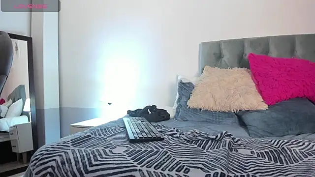 Nami sunny online show from March 2025 08:41:02 AM