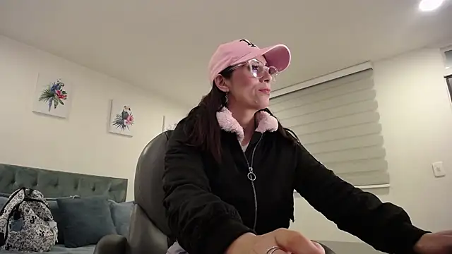 Nami sunny online show from March 2025 02:04:01 AM