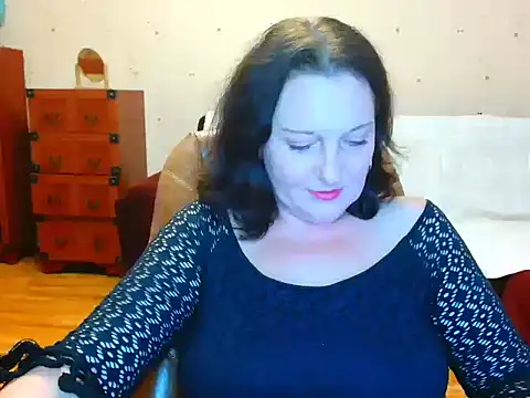 Alice3694 online show from December 2024 01:56:02 PM