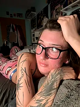 Snapshot of SonjaPrivat69_ chatting on September 2025 07:18:02 PM SonjaPrivat69 online show from September 2025 07:18:02 PM