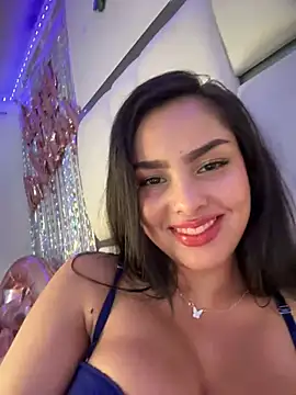 Snapshot of Maddy_Rouse_ chatting on January 2025 12:09:01 AM Maddy Rouse online show from January 2025 12:09:01 AM